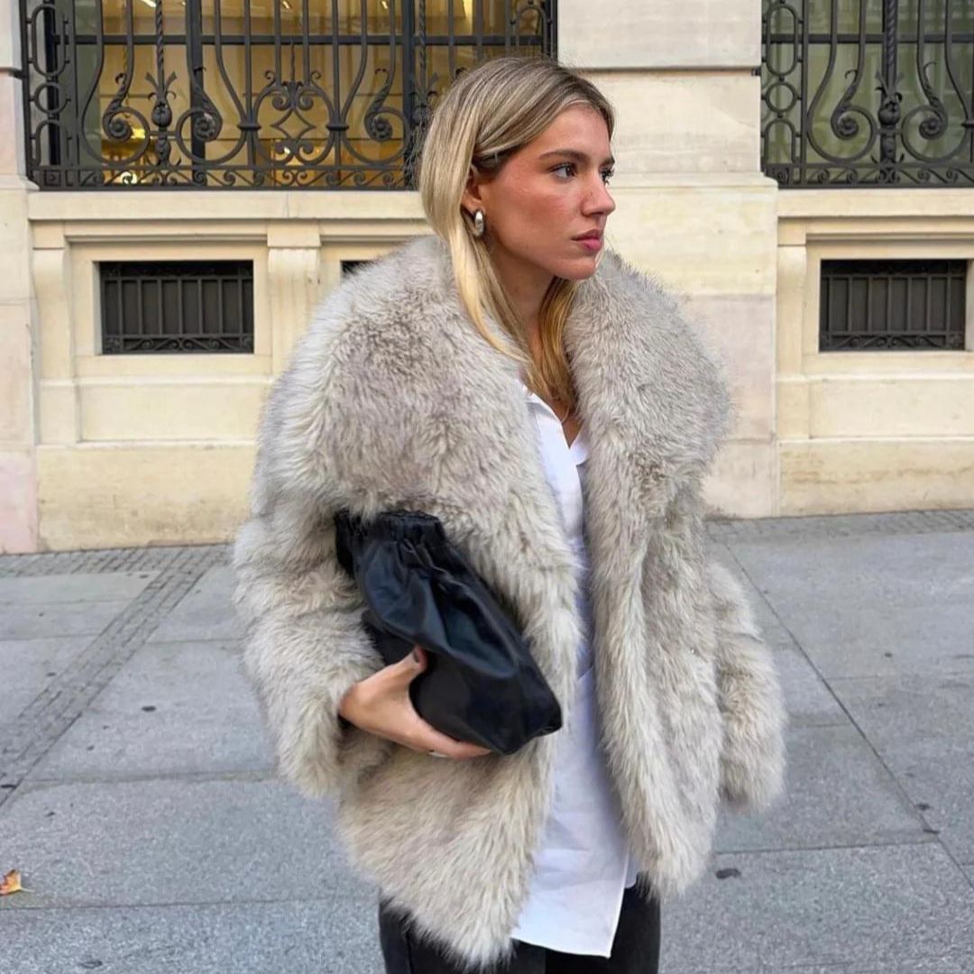 Gianna | Moderigtig faux fur-frakke