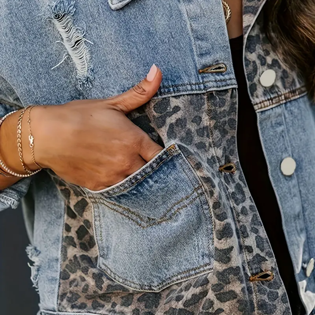 Stella | Trendy denimjakke med leopardprint