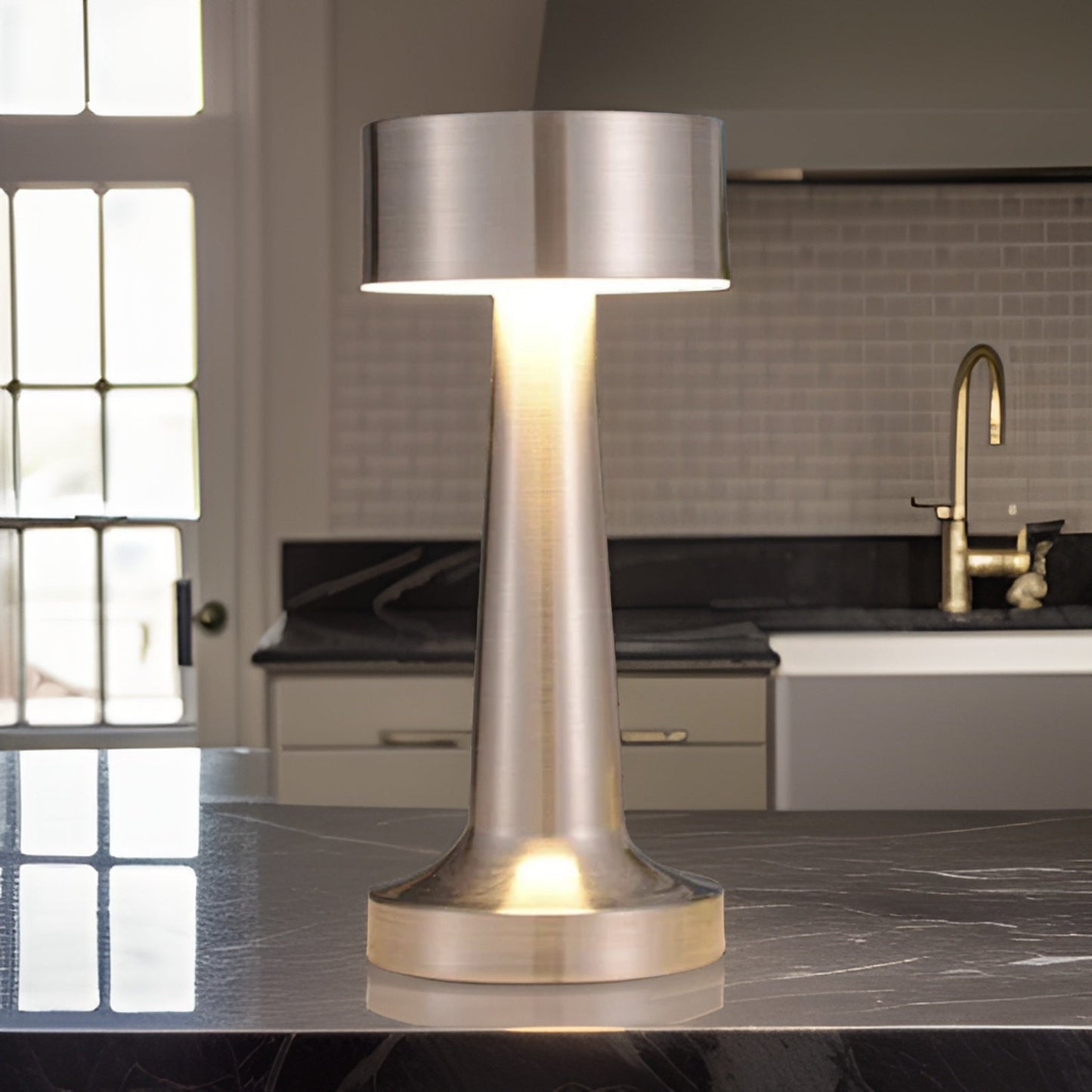 Marques lampa | Designer bordslampa 