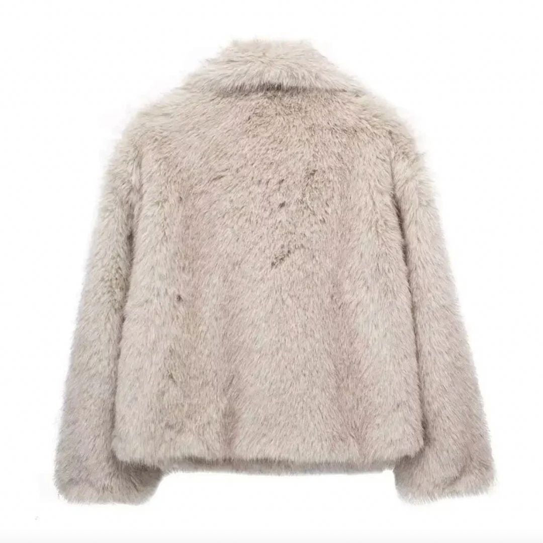 Gianna | Moderigtig faux fur-frakke