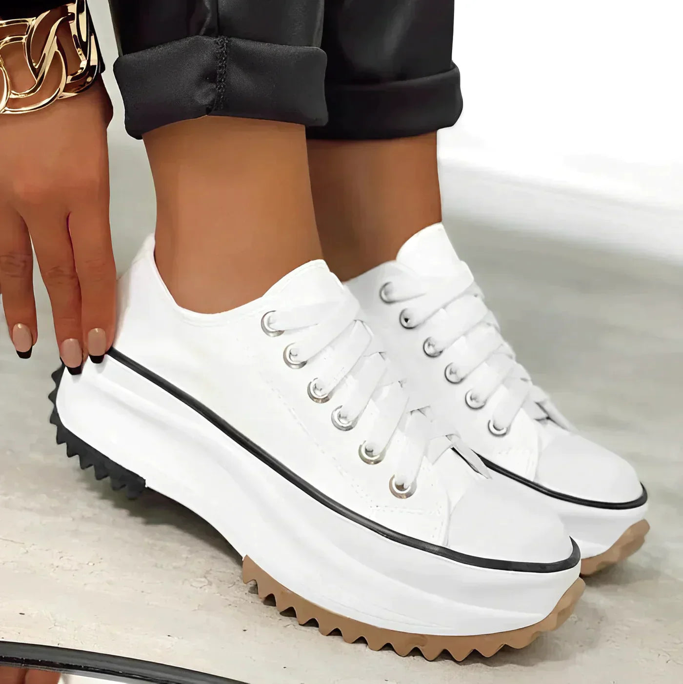 Olivia | Canvas Plattform Traction Sneaker